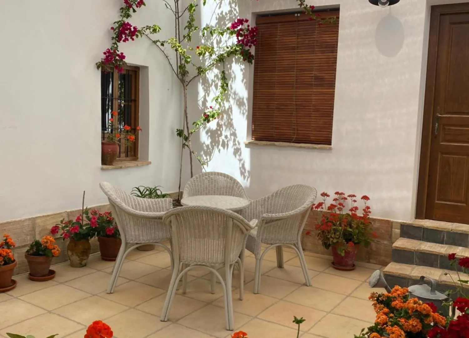 Casa Cordon location